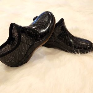 Capelli New York Black Patterned Rain Boat 9